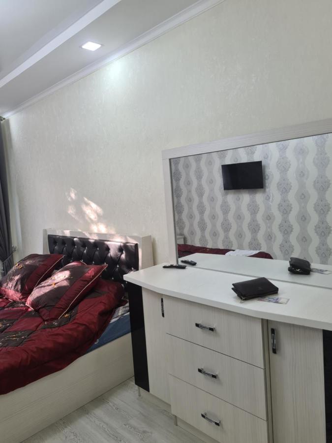 2-Х Комнатная Квартира Tachkent Extérieur photo
