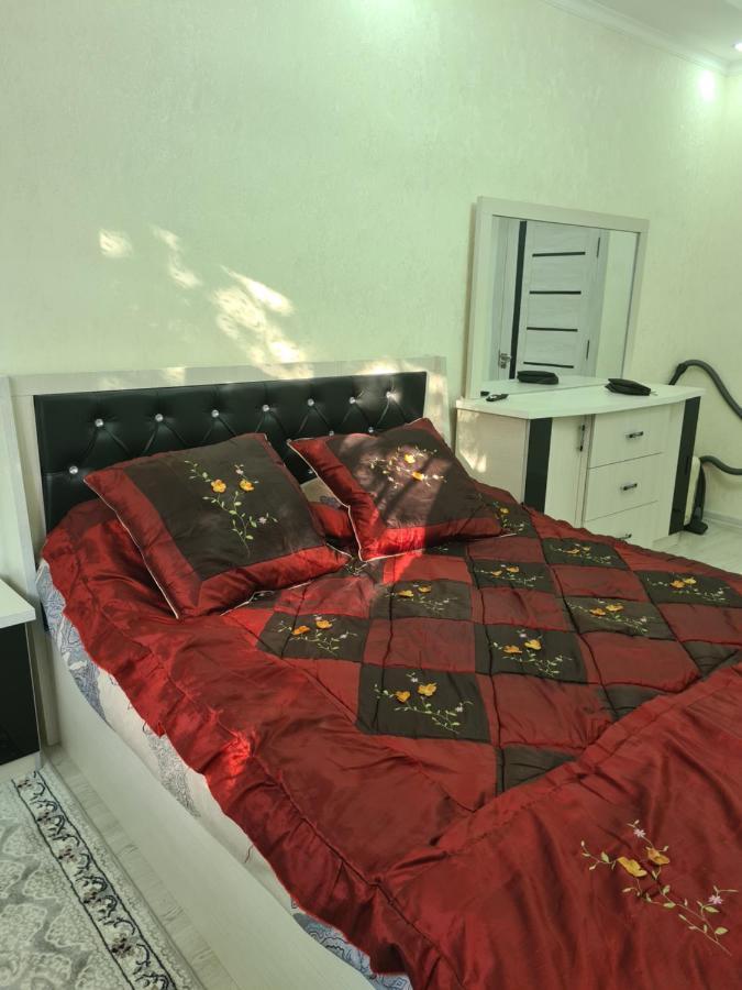 2-Х Комнатная Квартира Tachkent Extérieur photo